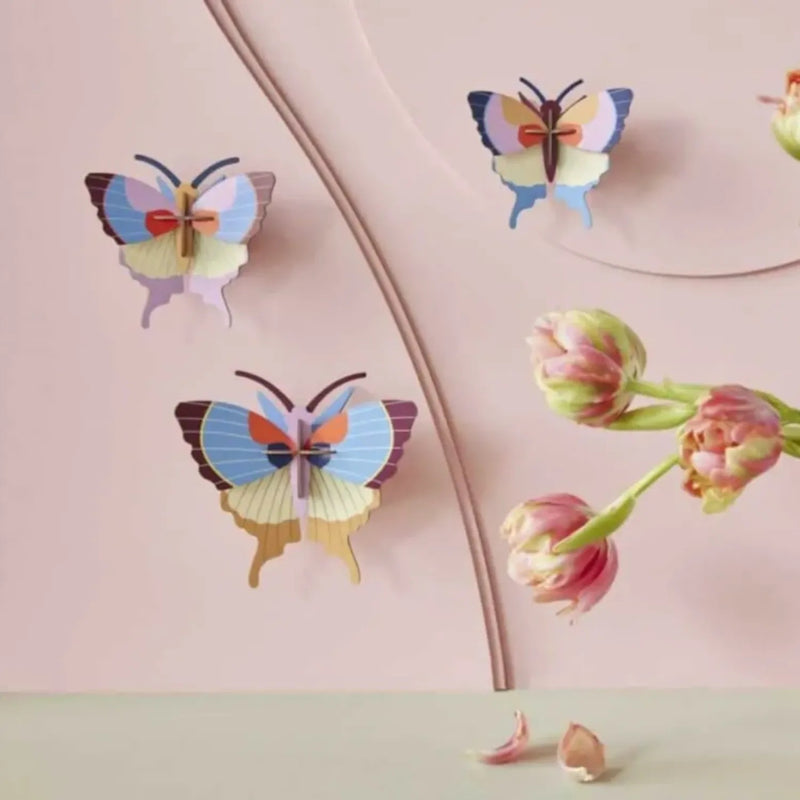 יצירה בנייר: Plum Fringe Butterflies 