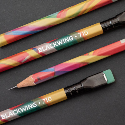 עיפרון : Blackwing 710